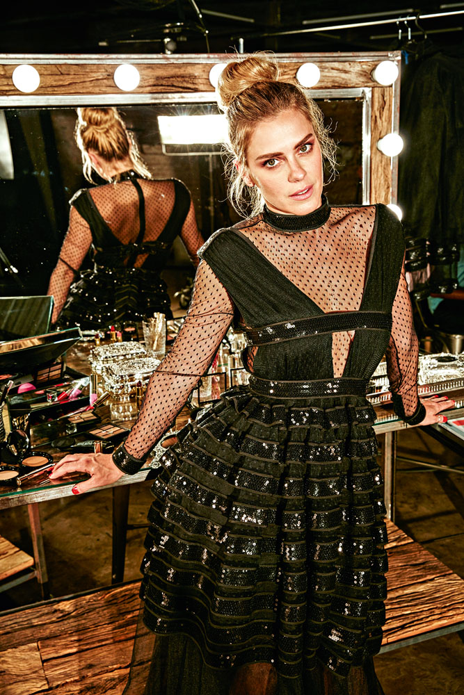 Pintar aquarelas é o novo hobby de Carolina Dieckmann