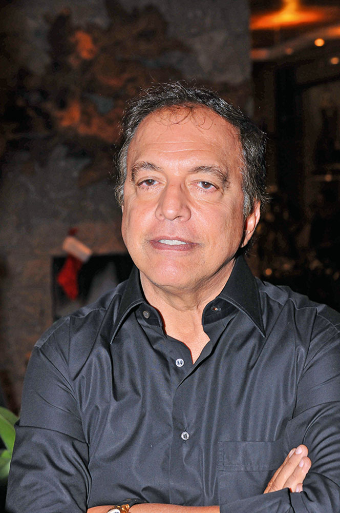 Peça sobre Hebe Camargo deve custar 7 milhões de reais