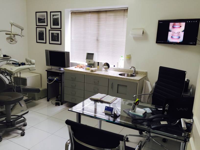 Oscar Razuk Dental Office