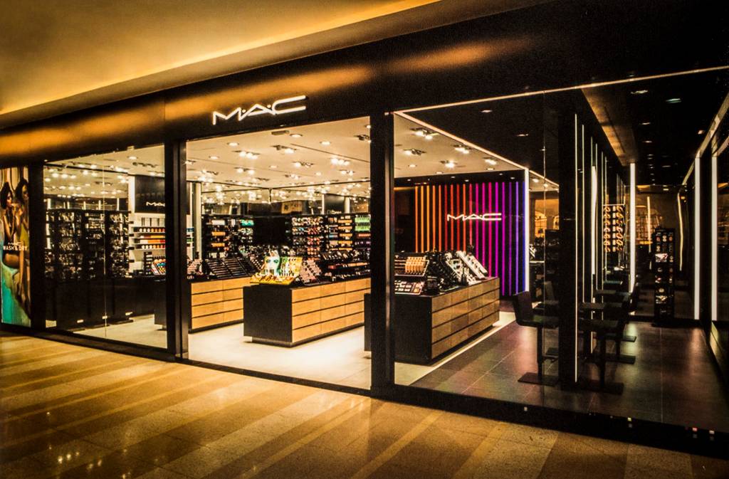 M.A.C premia clientes pela devolução de embalagens usadas