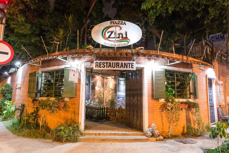 Piazza Zini Piazza Zini