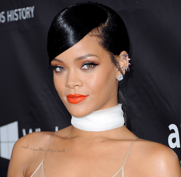 Rihanna será a atração principal do show do intervalo no Super Bowl 2023