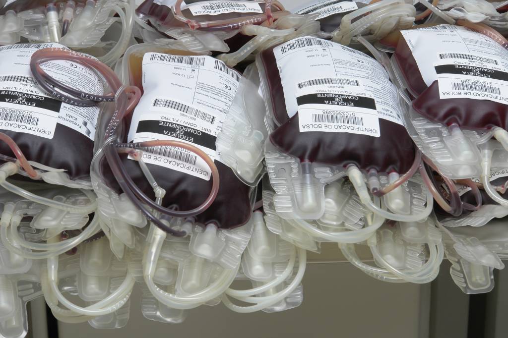 Doações de sangue caem até 30% em período frio
