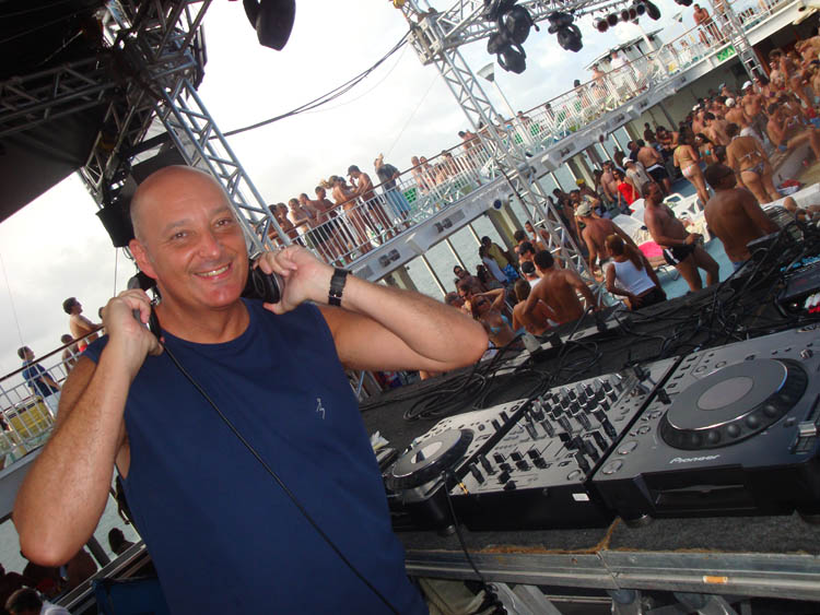 toco dj vad&atilde;o