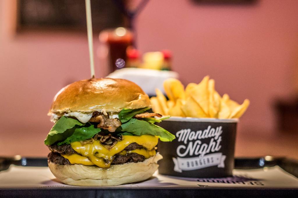 Conheça o clube secreto do hambúrguer