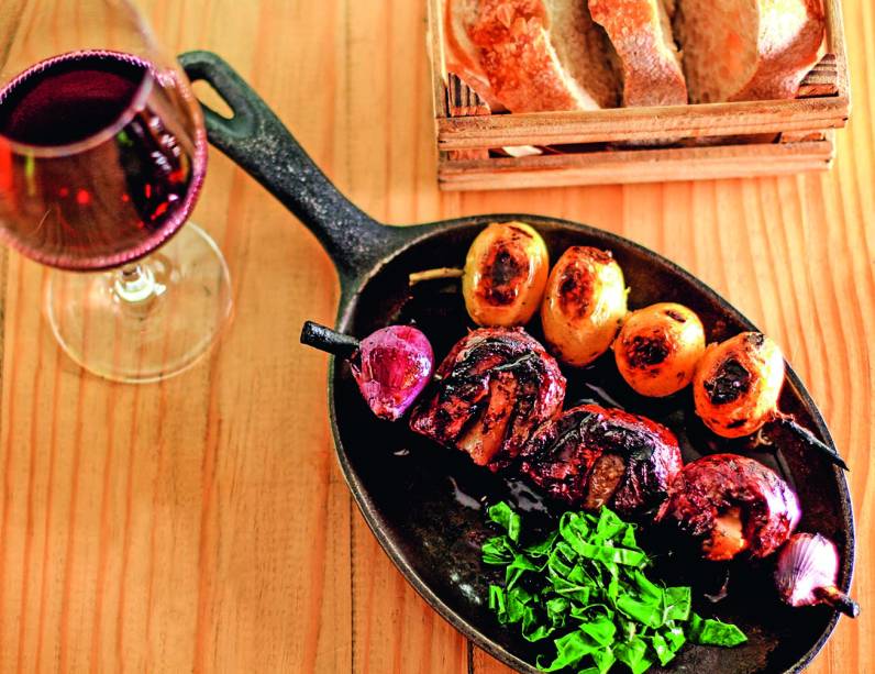 Versão de miolo de paleta bovina com barriga de porco Versão de miolo de paleta bovina com barriga de porco