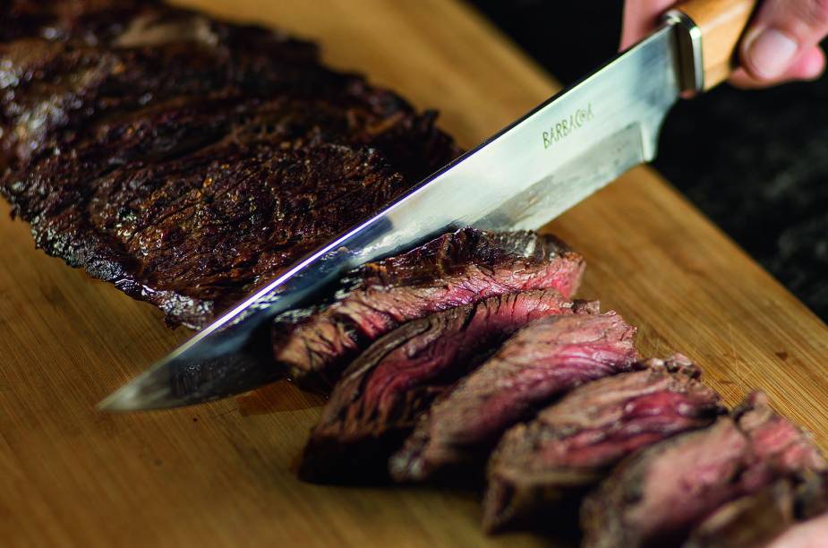 Fraldinha rosada: servida no ponto certo Fraldinha rosada: servida no ponto certo