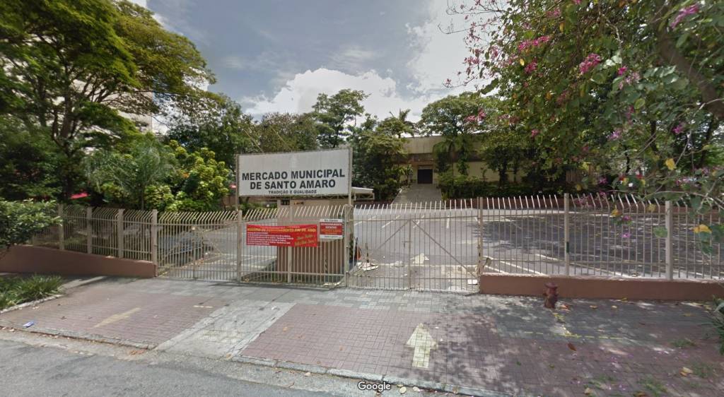 Vaquinha on-line quer ajudar lojistas de mercado após incêndio