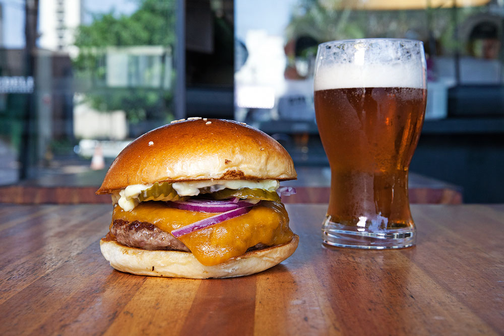 Hamb&uacute;guer do Z Deli