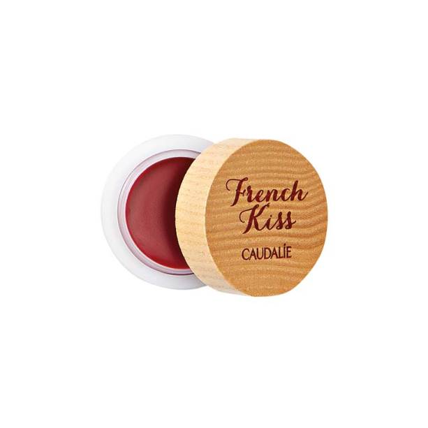Hidratante labial vermelho-framboesa, R$ 69,00. Caudalie. Hidratante labial vermelho-framboesa, R$ 69,00. Caudalie.