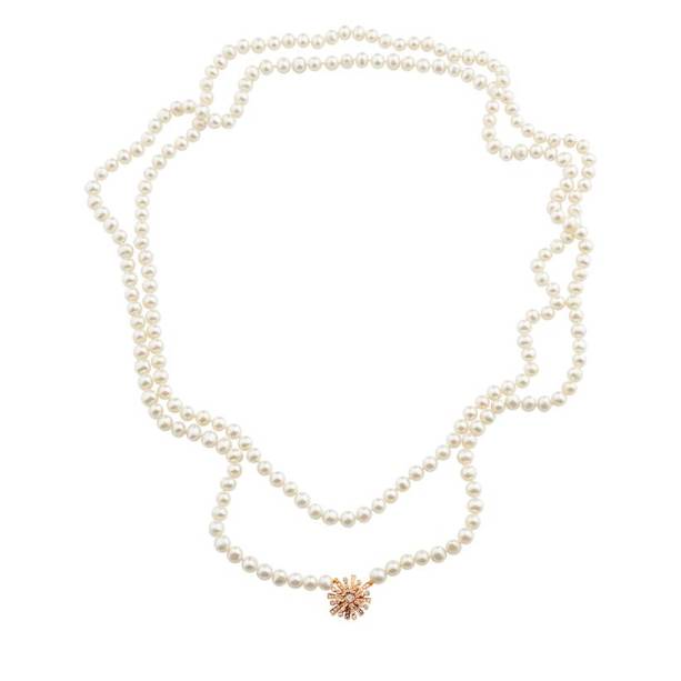 Colar de pérolas, R$ 4 290,00. Lica Vincenzi. Colar de pérolas, R$ 4 290,00. Lica Vincenzi.