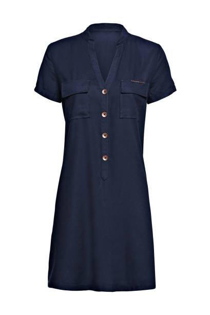 Vestido de viscose com bolsos, R$ 275,00. Damyller. Vestido de viscose com bolsos, R$ 275,00. Damyller.