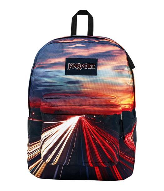 Mochila estampada, R$ 249,00. JanSport. Mochila estampada, R$ 249,00. JanSport.