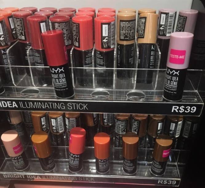 Iluminadores em bastão por 39 reais Iluminadores em bastão por 39 reais