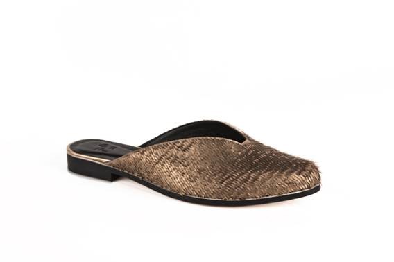 FLATS EXCLUSIVAS Mule em couro – R$ 430,00