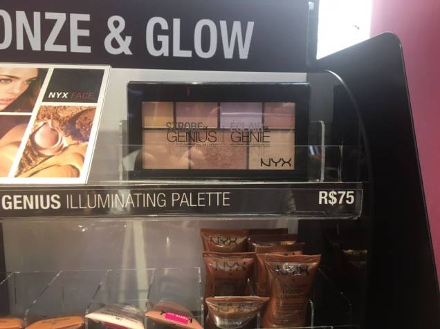Tem paleta de iluminadores por 75 reais Tem paleta de iluminadores por 75 reais