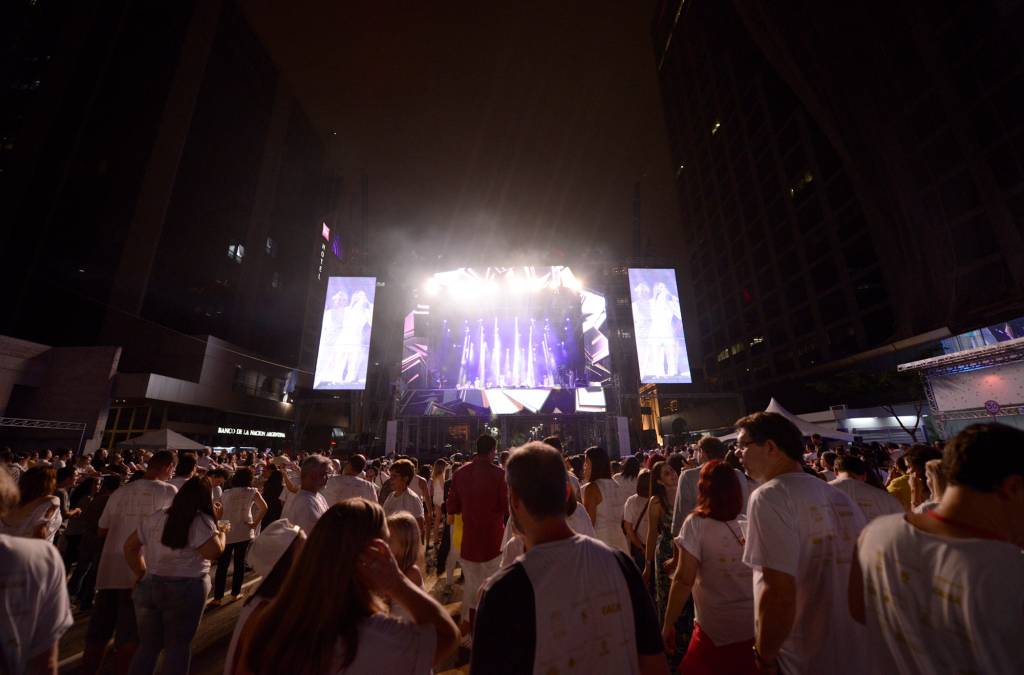 Réveillon da Paulista terá shows de Chitãozinho e Xororó e Claudia Leitte