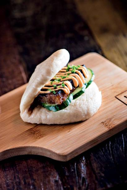 O bun de barriga de porco: R$ 15,00 O bun de barriga de porco: R$ 15,00