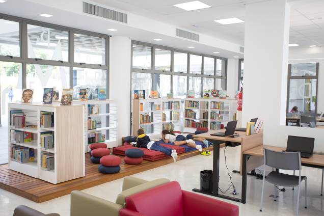 Colégio Renascença: aulas podem ocorrer em ambientes como a biblioteca e a horta Colégio Renascença: aulas podem ocorrer em ambientes como a biblioteca e a horta