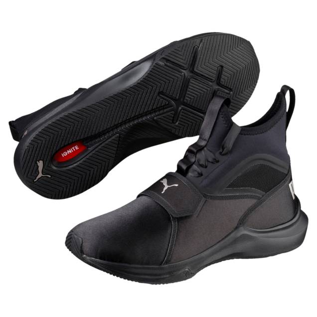 Tênis Phenom Satin preto, por 449,90 reais. Tênis Phenom Satin preto, por 449,90 reais.