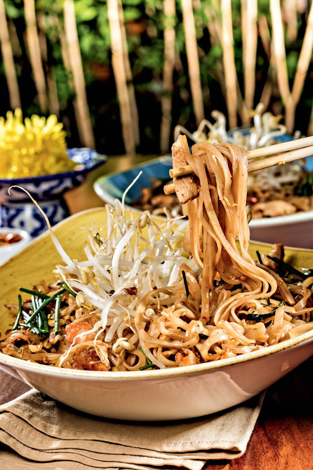 Onde comer pad thai, prato típico tailandês