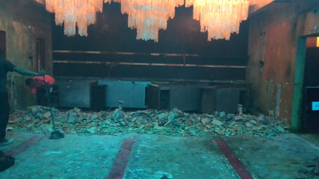 Nova balada no centro abre e já tem data para fechar