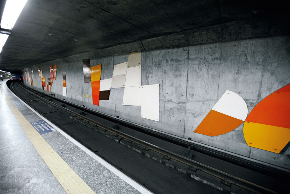 Odiléa Setti Toscano é a artista com mais obras no Metrô