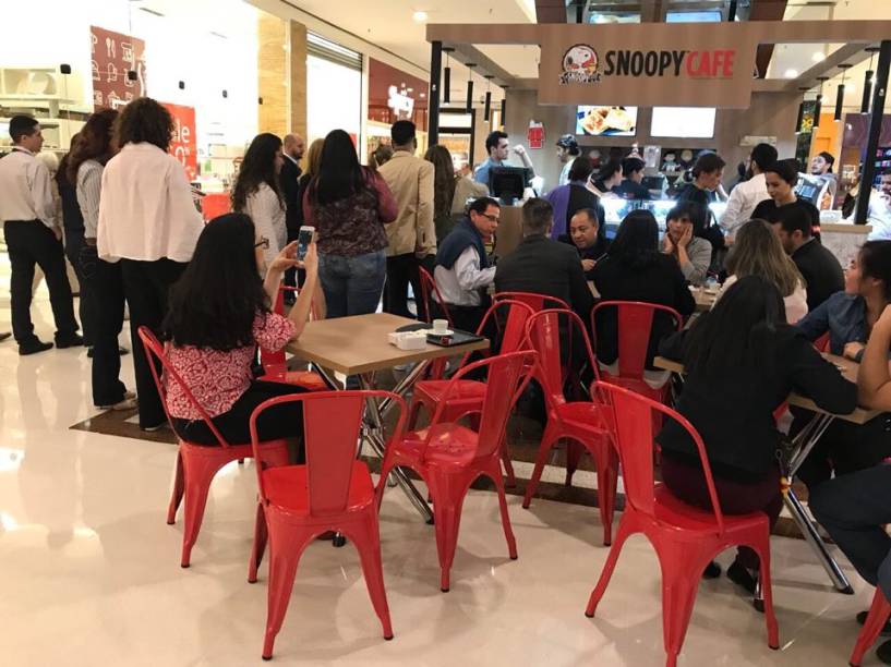 Quiosque do Snoopy Café no MorumbiShopping Quiosque do Snoopy Café no MorumbiShopping