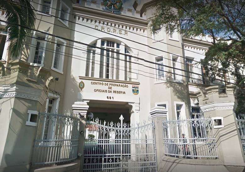 Militar de 21 anos é encontrado com tiro na cabeça dentro de quartel