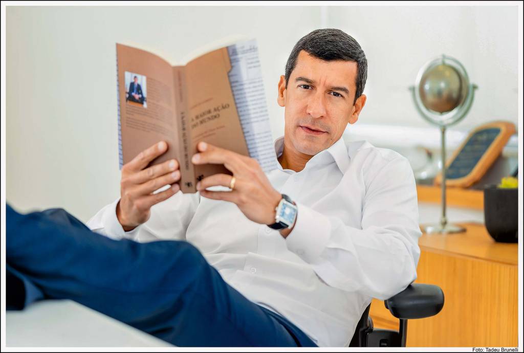 Advogado lança livro sobre batalha judicial contra a Petrobrás