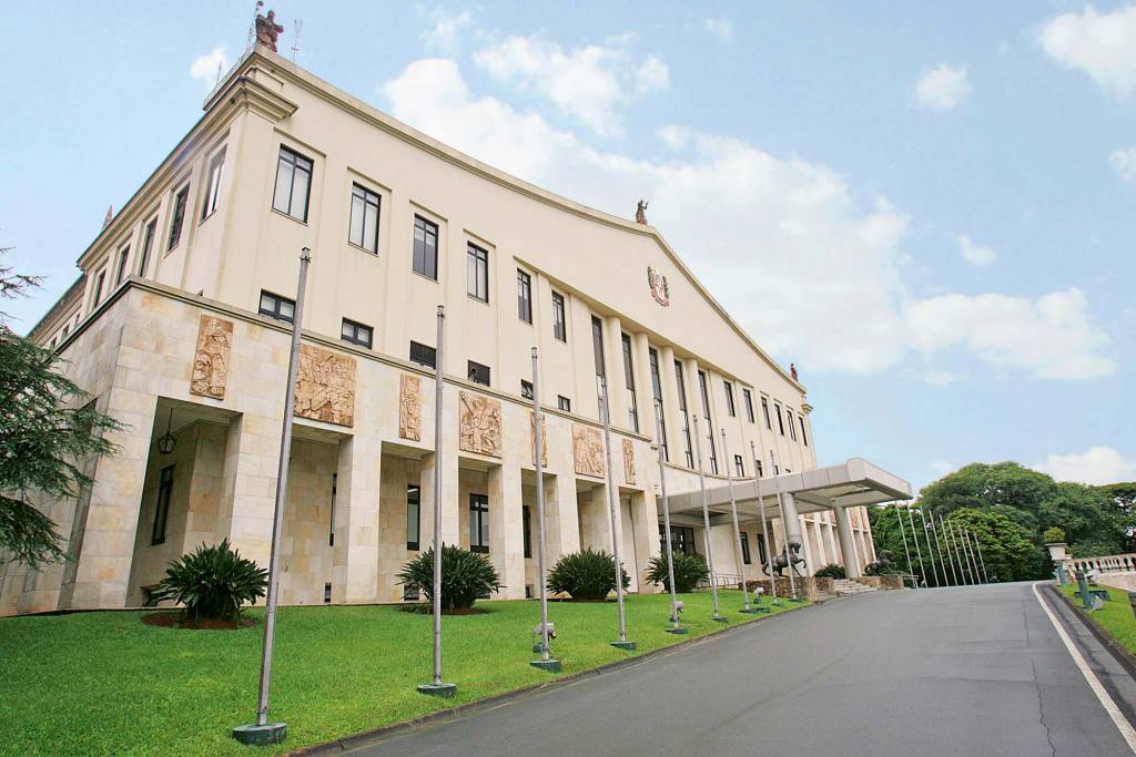 Governador sanciona orçamento de R$ 317 bilhões para 2023