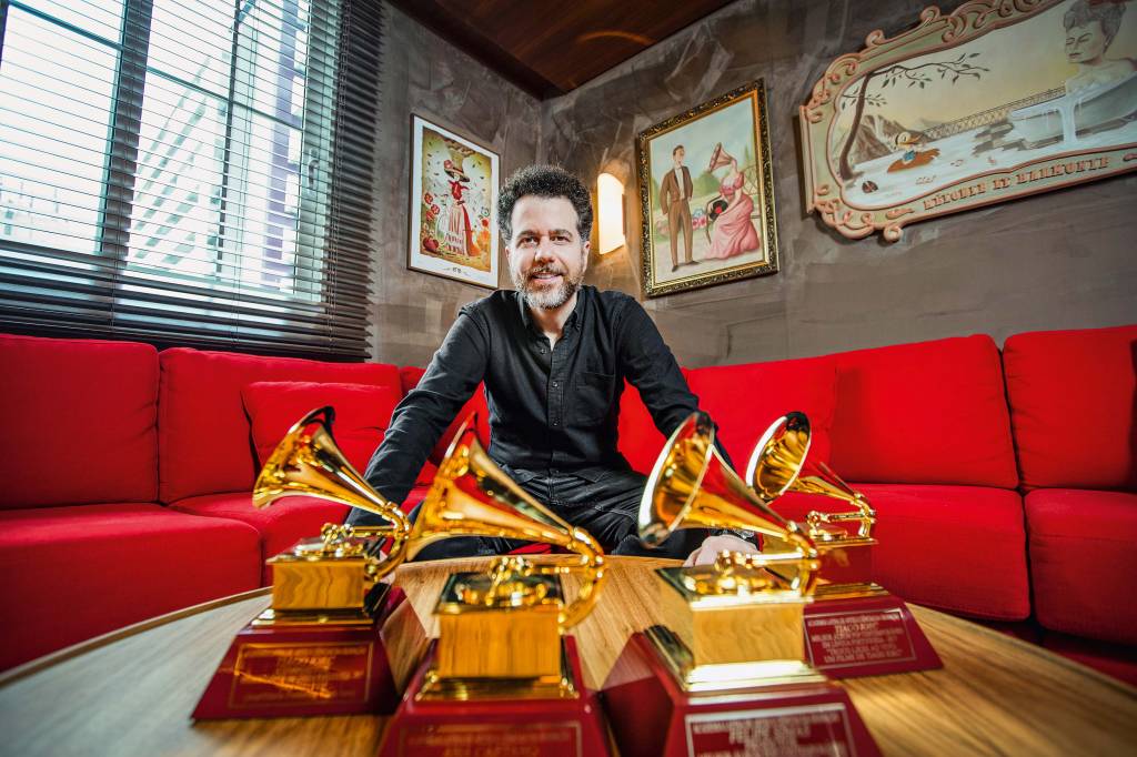 Felipe Simas, o empresário que despontou no mercado da música