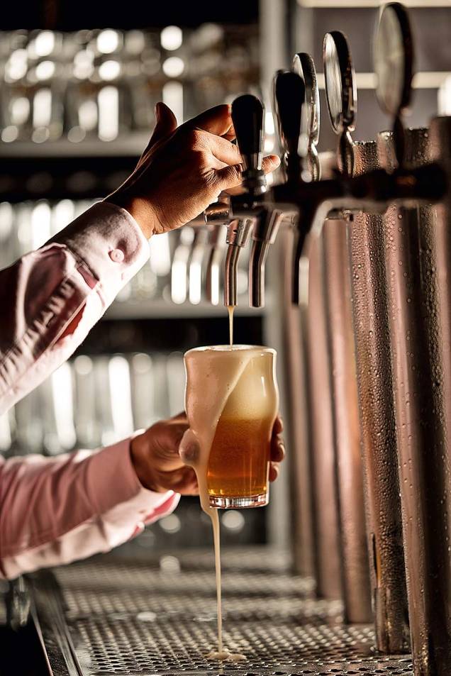 BEC Bar: cervejas nacionais percorrem as seis torneiras do local BEC Bar: cervejas nacionais percorrem as seis torneiras do local