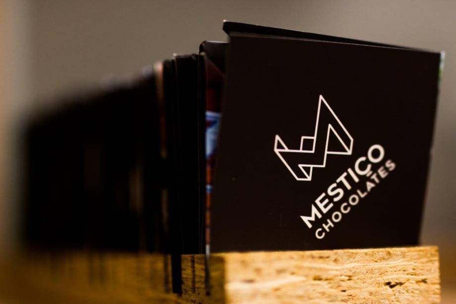 Produtos feitos na fábrica, em São Paulo, com matéria-prima da Bahia Produtos feitos na fábrica, em São Paulo, com matéria-prima da Bahia