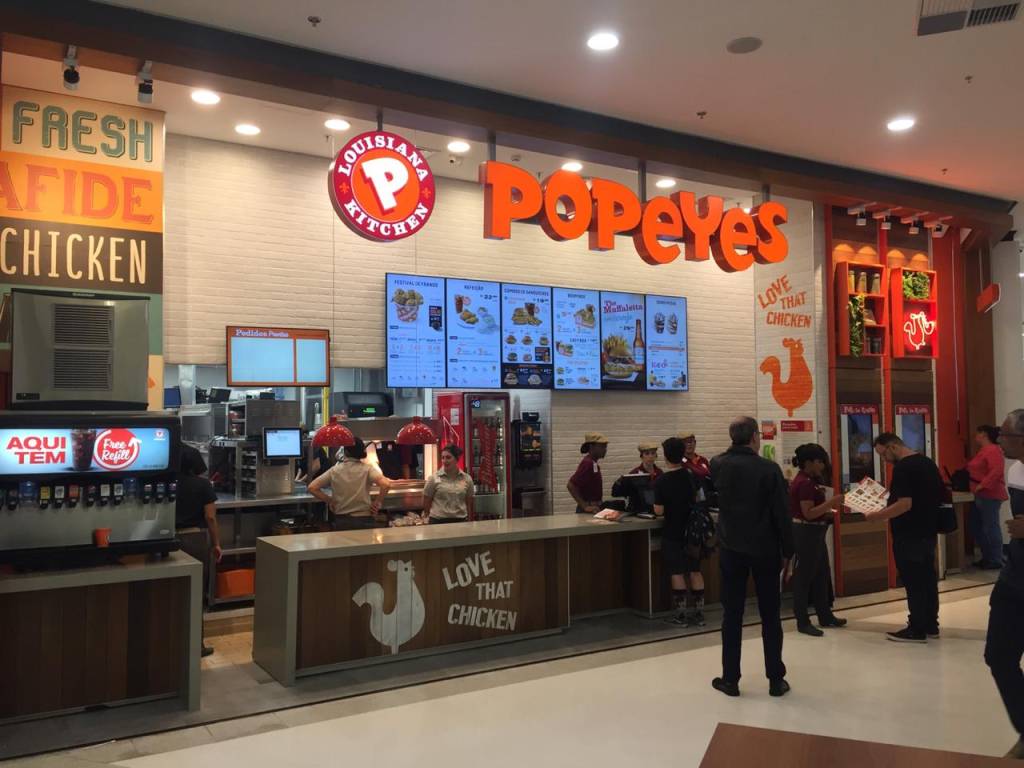 Popeyes, rede de fast food de frango frito, chega a São Paulo