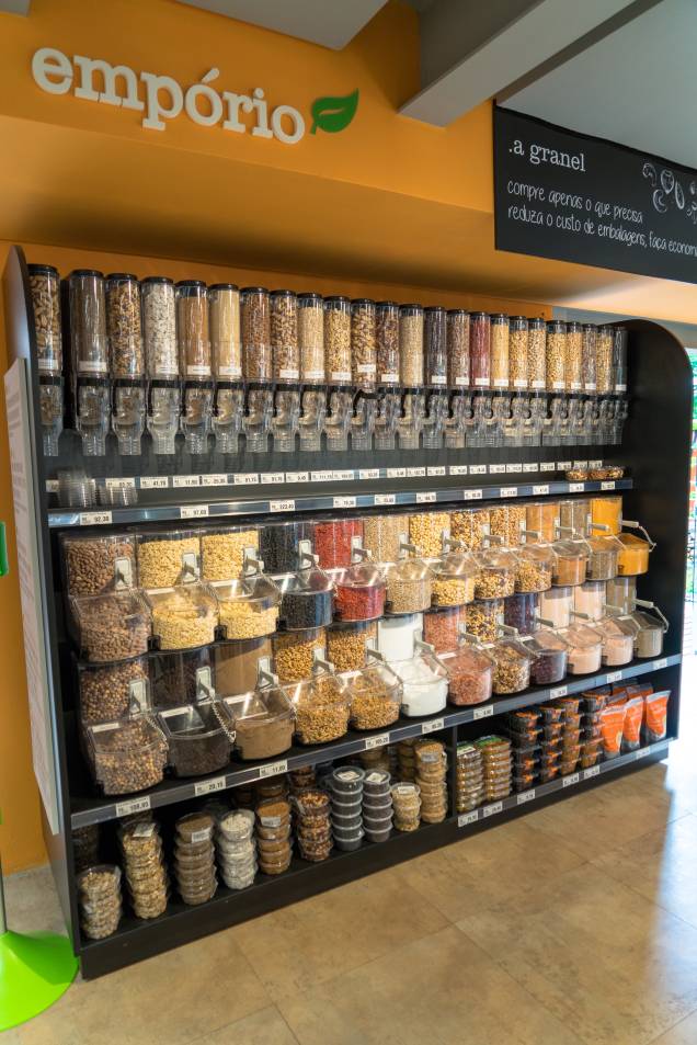 Produtos a granel: chia, sementes de abóbora, açúcar mascavo, nozes e outros Produtos a granel: chia, sementes de abóbora, açúcar mascavo, nozes e outros
