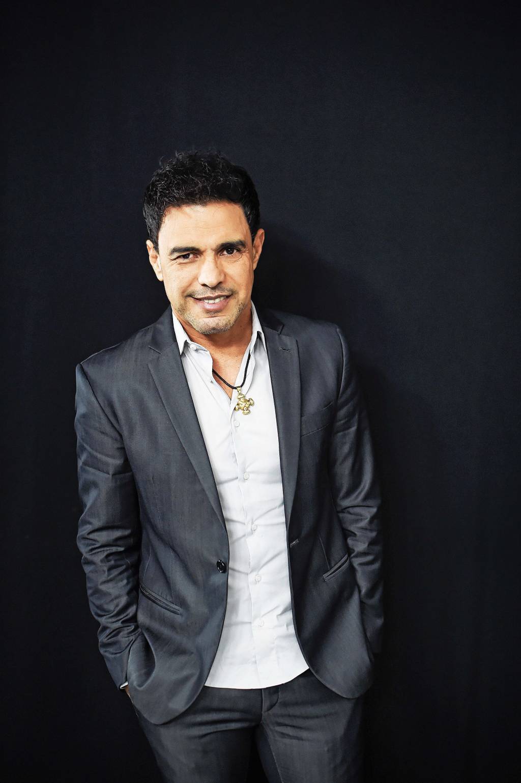 Zezé Di Camargo recebe alta após cateterismo e fala sobre saúde