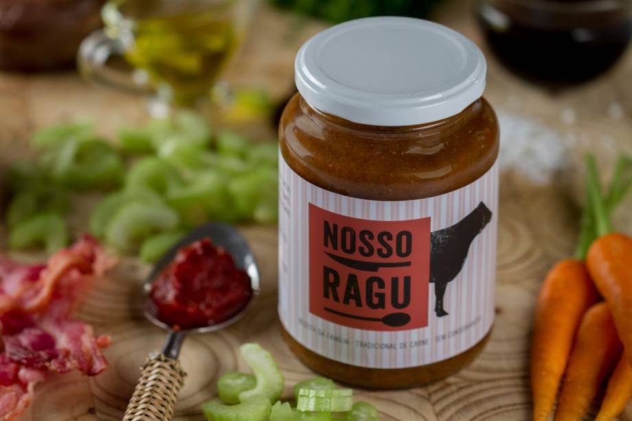 Ragu tradicional: carne picada na faca