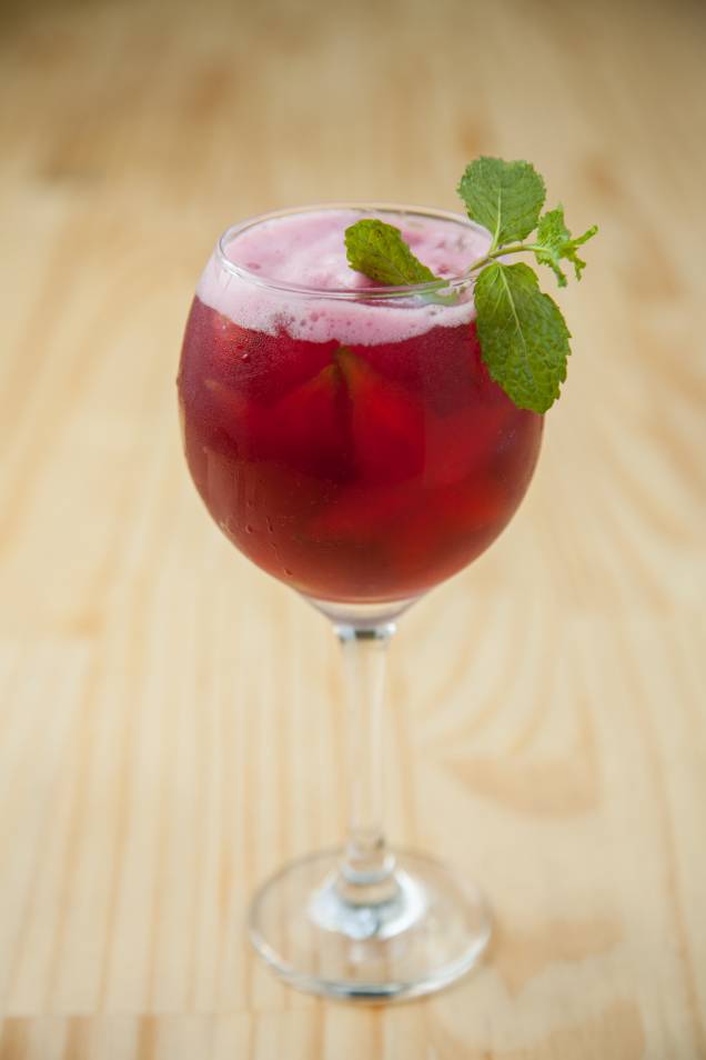 Clericot de kombucha: fermentado de chá no lugar do vinho Clericot de kombucha: fermentado de chá no lugar do vinho