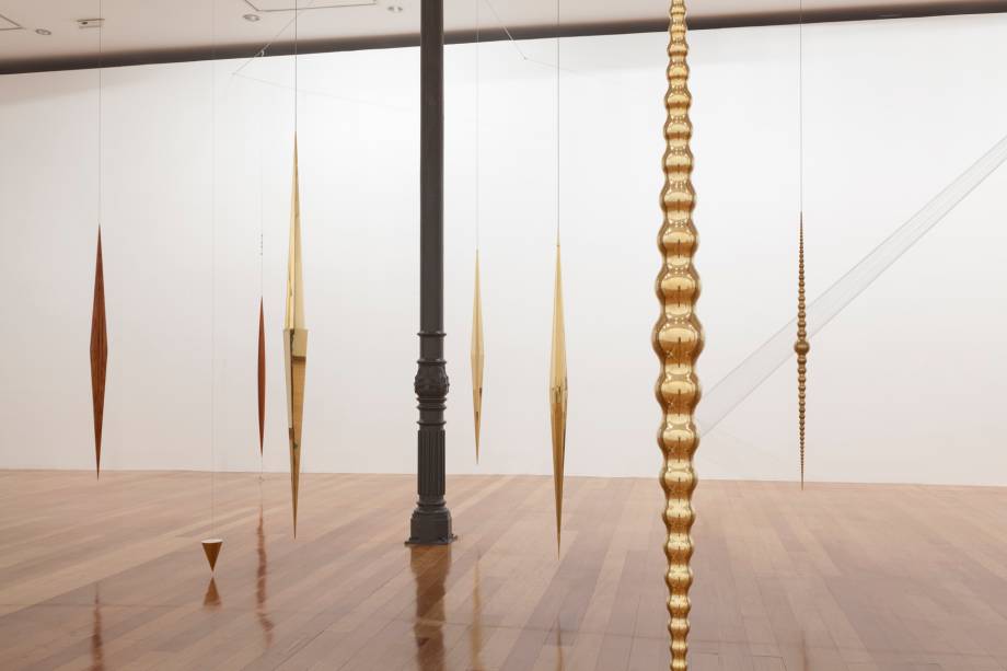 Exposição Suspensão, de Arthur Lescher