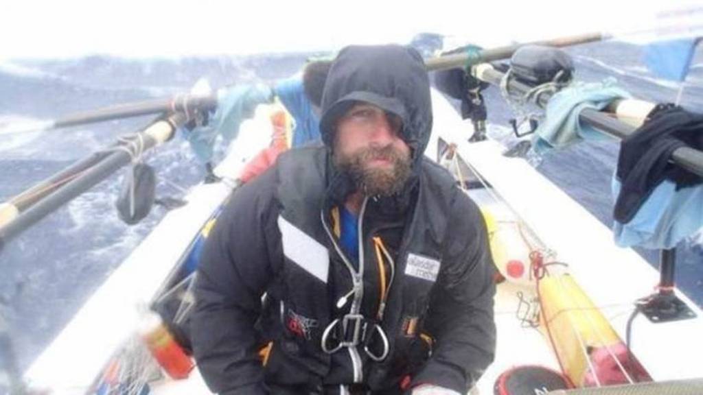 Homem doa dedão do pé para bar usar em drinque tradicional no Canadá