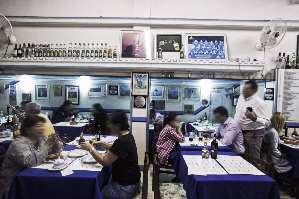Restaurante grego Acrópoles, no Bom Retiro, chega aos 60 anos