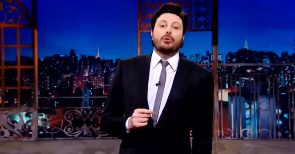 Danilo Gentili usa programa para defender Leo Lins, demitido pelo SBT