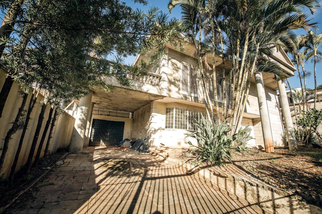 Pacaembu – casas abandonadas Pacaembu – casas abandonadas