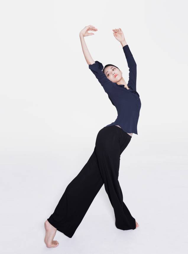 Cia. de Dança Nacional da Coreia - Vestígios de Areia Preta Cia. de Dança Nacional da Coreia - Vestígios de Areia Preta