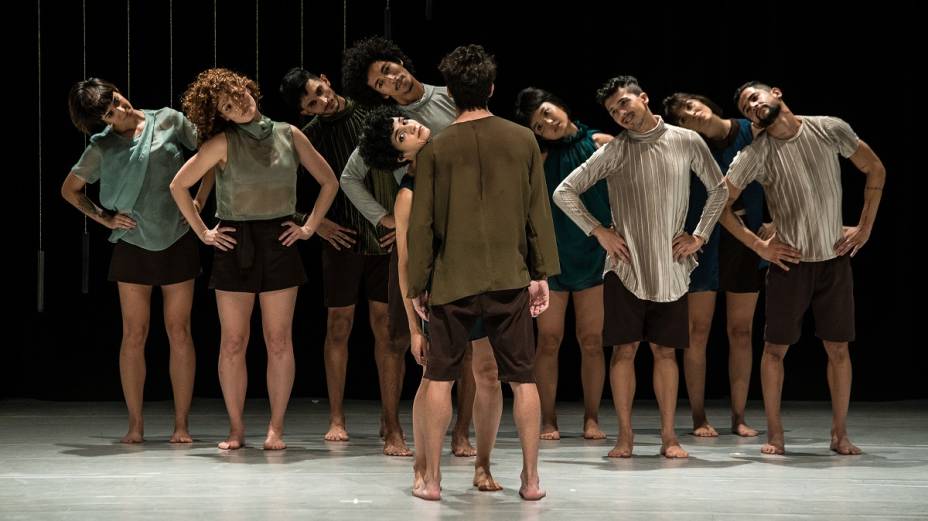 Quasar Cia. de Dança: O que Ainda Guardo... Quasar Cia. de Dança: O que Ainda Guardo...