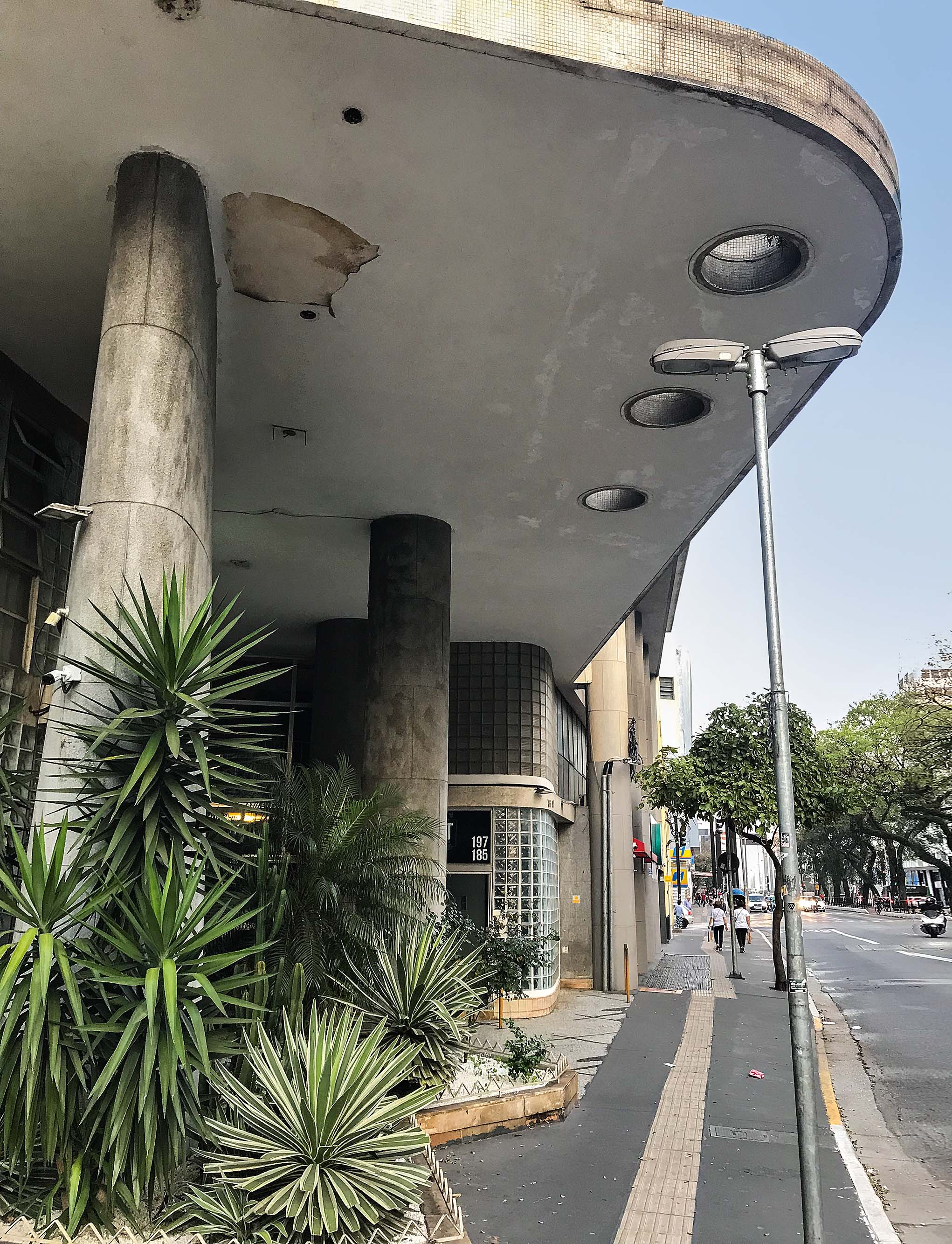 Edif&iacute;cio Cacique,