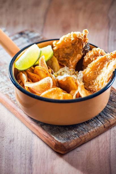 Porquinho empanado ao molho tártaro Porquinho empanado ao molho tártaro