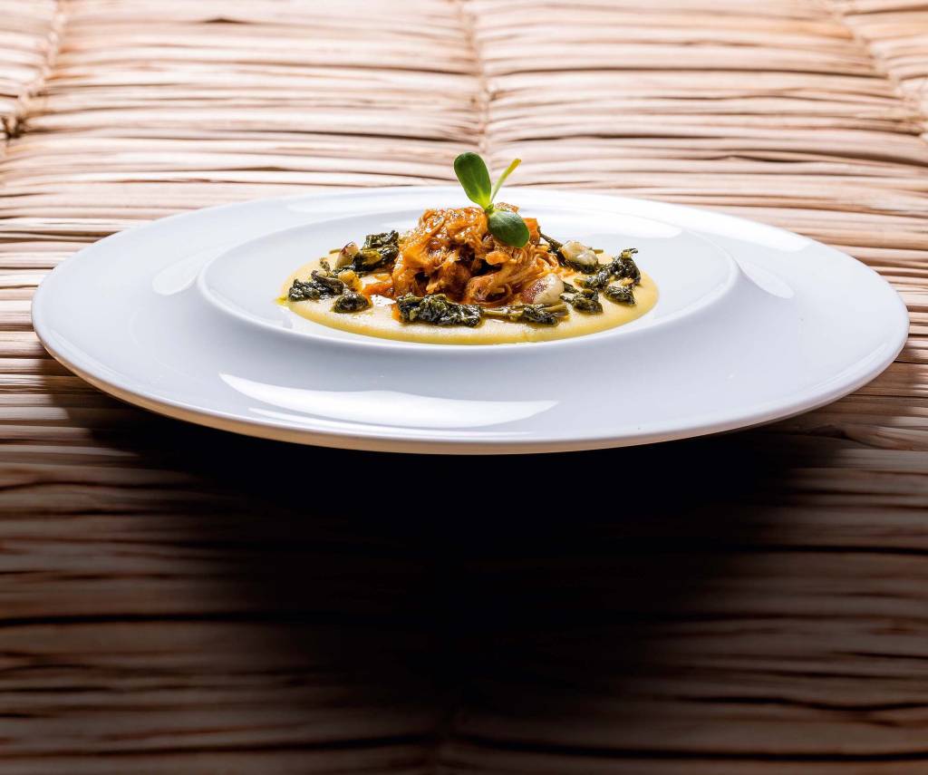 Receita: angu de tucupi, ragu de pato e pesto de jambu do Micaela 