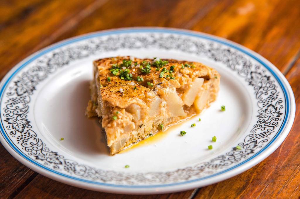 Bodega La Barra – Pincho de tortilla Bodega La Barra – Pincho de tortilla